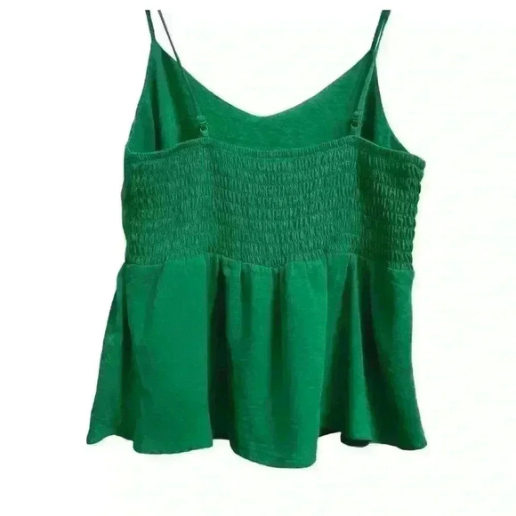 Spaghetti strap, V-neck Kelly Green top. Size M. - Picture 2 of 2